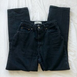 Abercrombie & Fitch The 90s Straight Ultra High Rise Curve Love Black Denim Jean